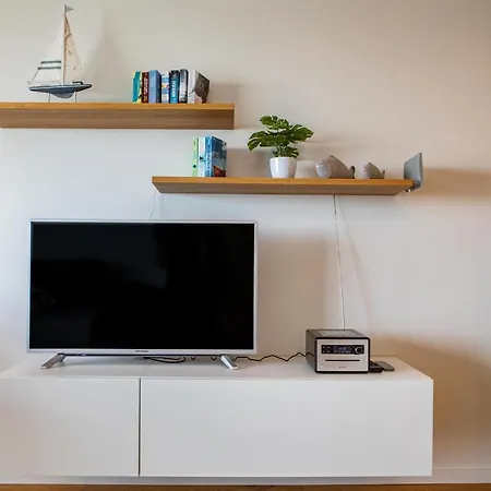 Fewo Reeder's Nest Hafenwohnung, 2 Zi By Seeblick Ferien *